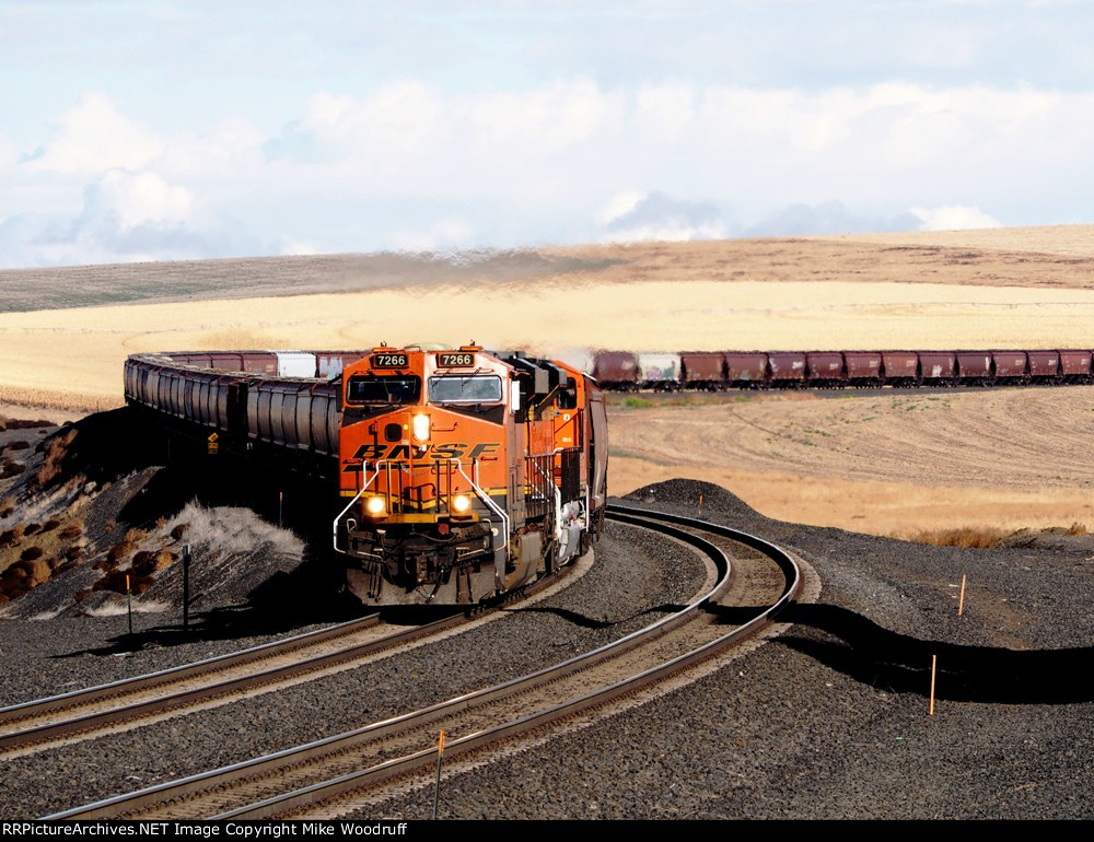 BNSF 7266